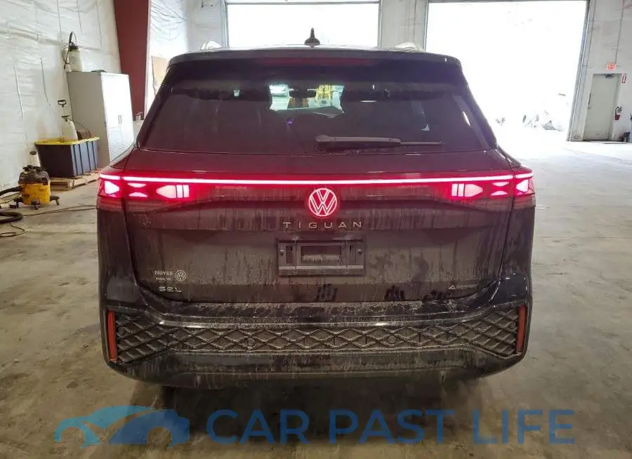 3VVLR7RM3SM034629# 6