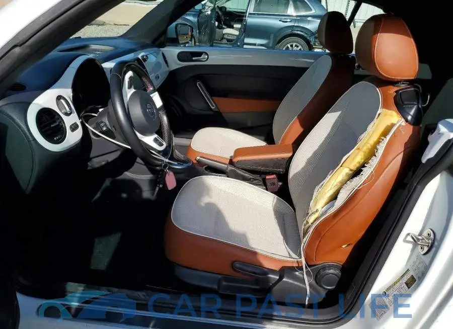 3VW517ATXHM819995# 7