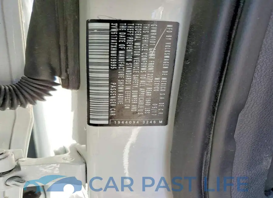 3VW517ATXHM819995# 12