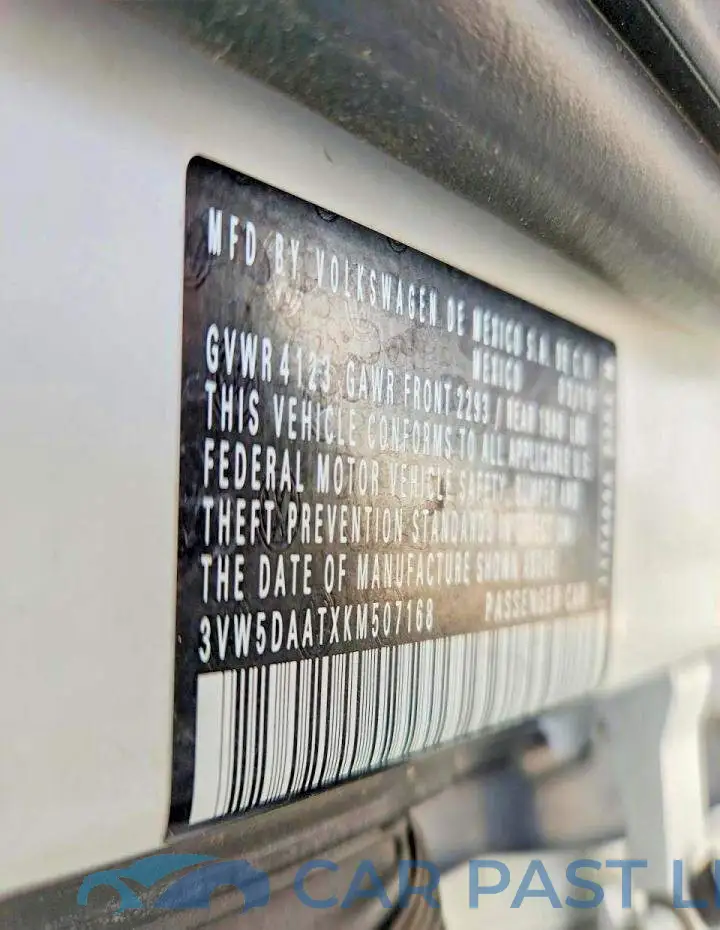 3VW5DAATXKM507168# 12