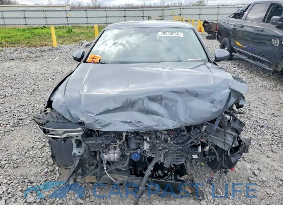 3VW5M7BU3PM046817# 5
