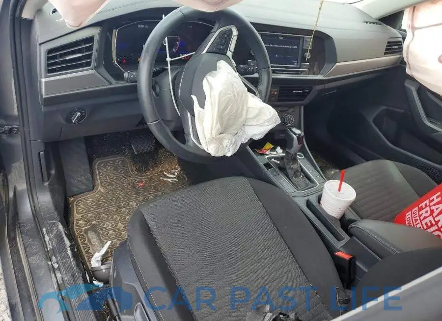 3VW5M7BU3PM046817# 8