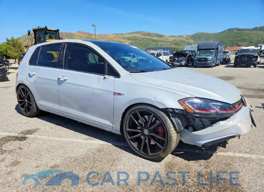 3VW6T7AU0KM035937# 4