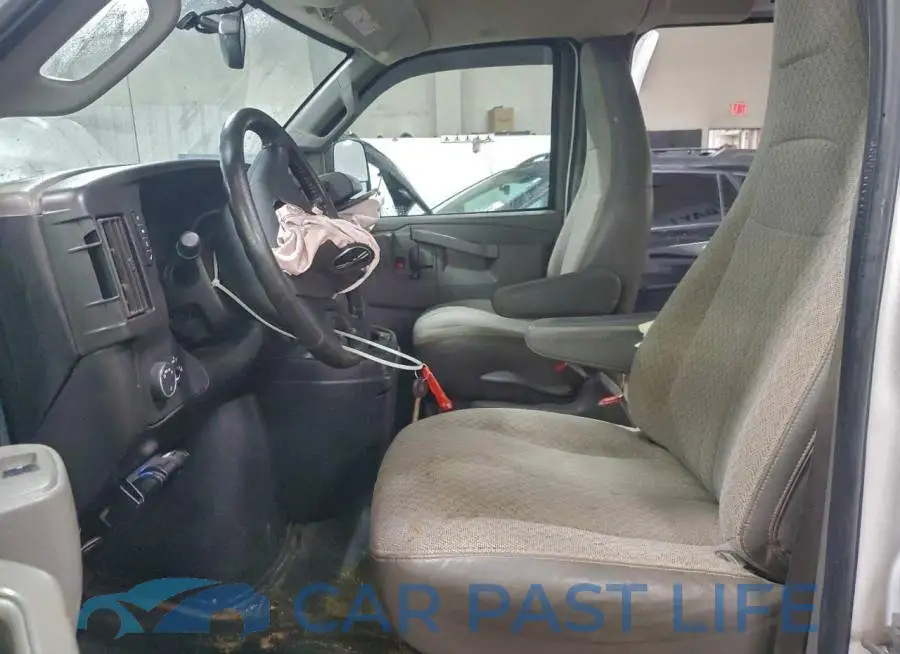 1GTW7AFG2L1141828# 7