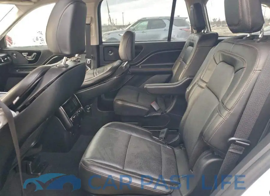 5LM5J7WC1PGL02064# 11