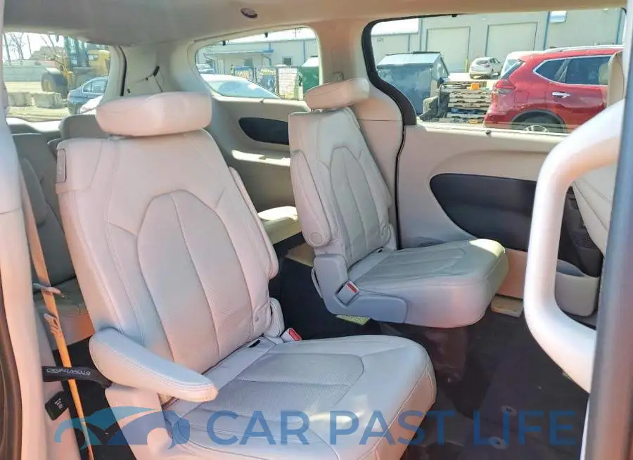 2C4RC1EG4LR210038# 11