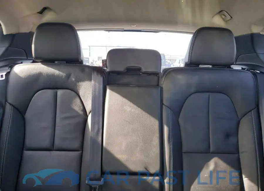 YV4162UK0N2763929# 10