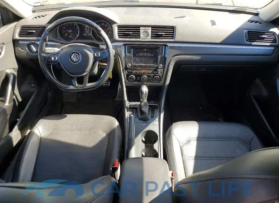 1VWDT7A36HC043520# 8