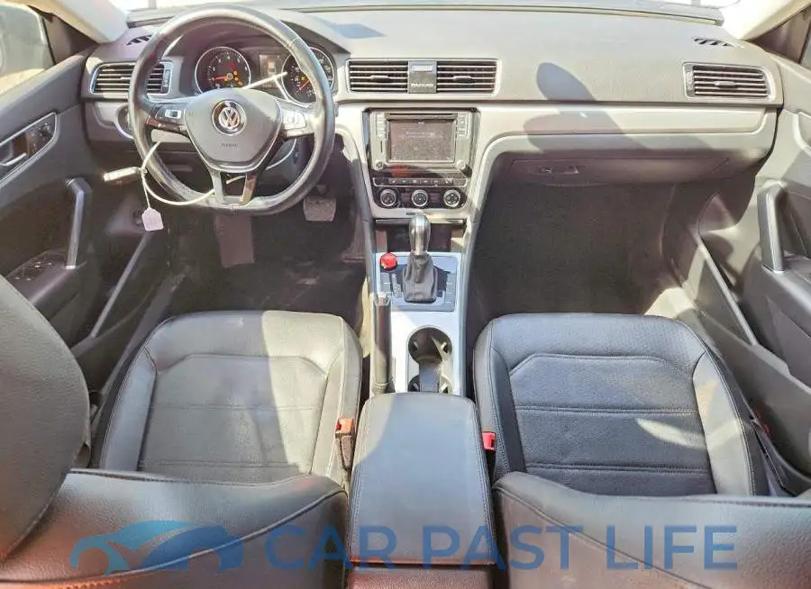 1VWLA7A38KC007031# 8