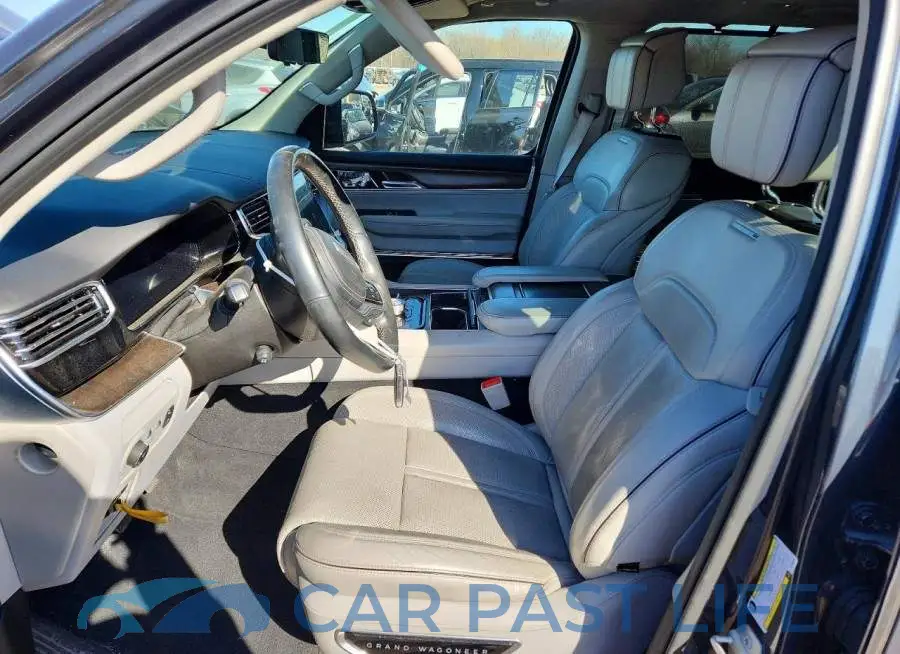1C4SJVFP6NS193810# 7