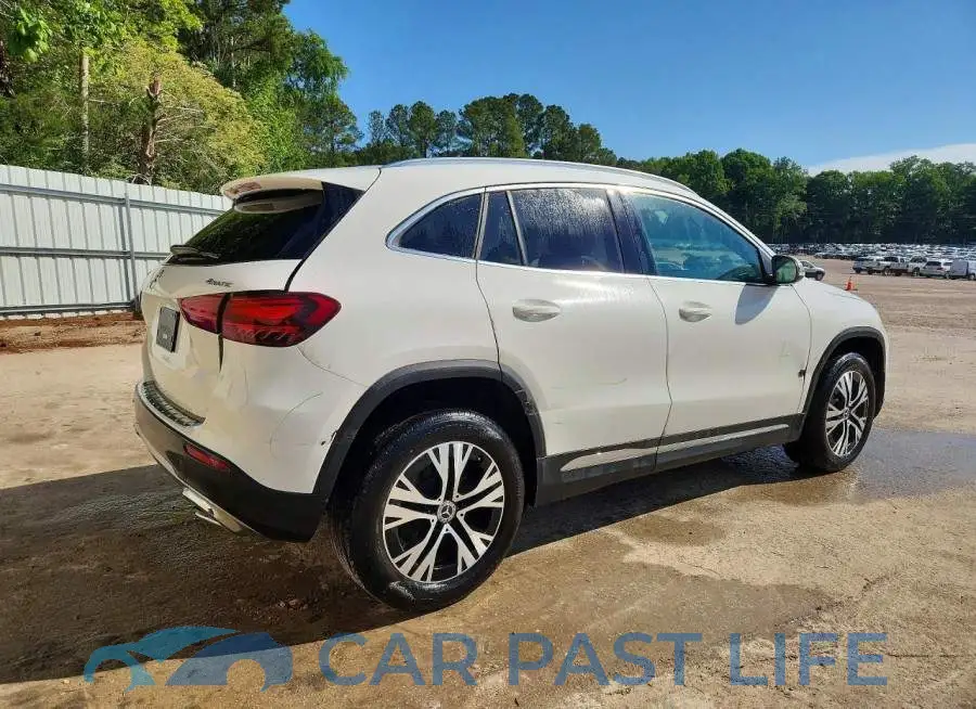 W1N4N4HB5SJ710985# 3