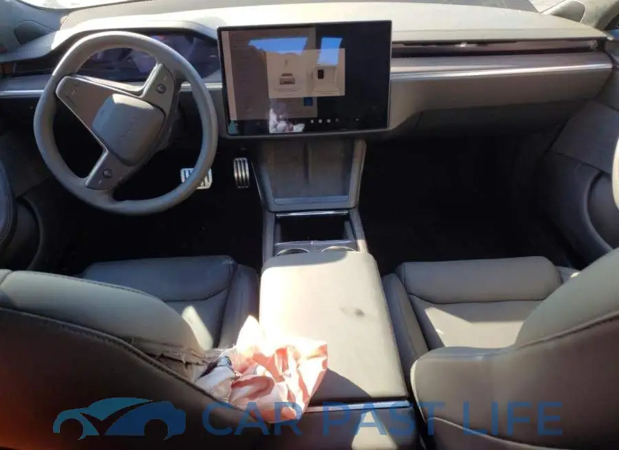 5YJSA1E5XSF551377# 8