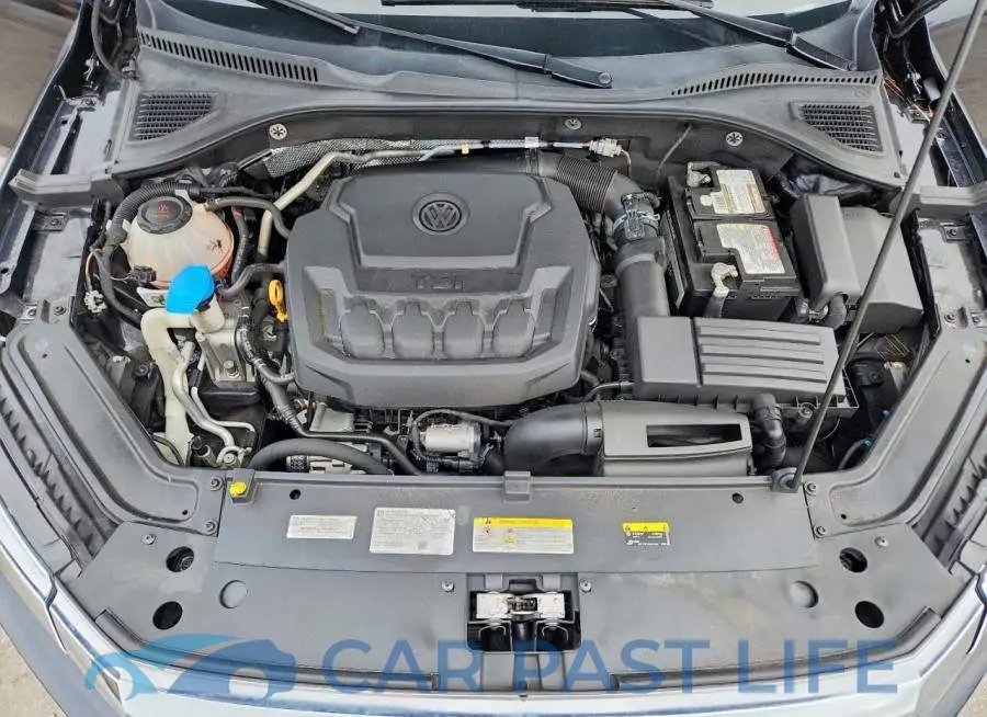 1VWSA7A39NC004428# 11