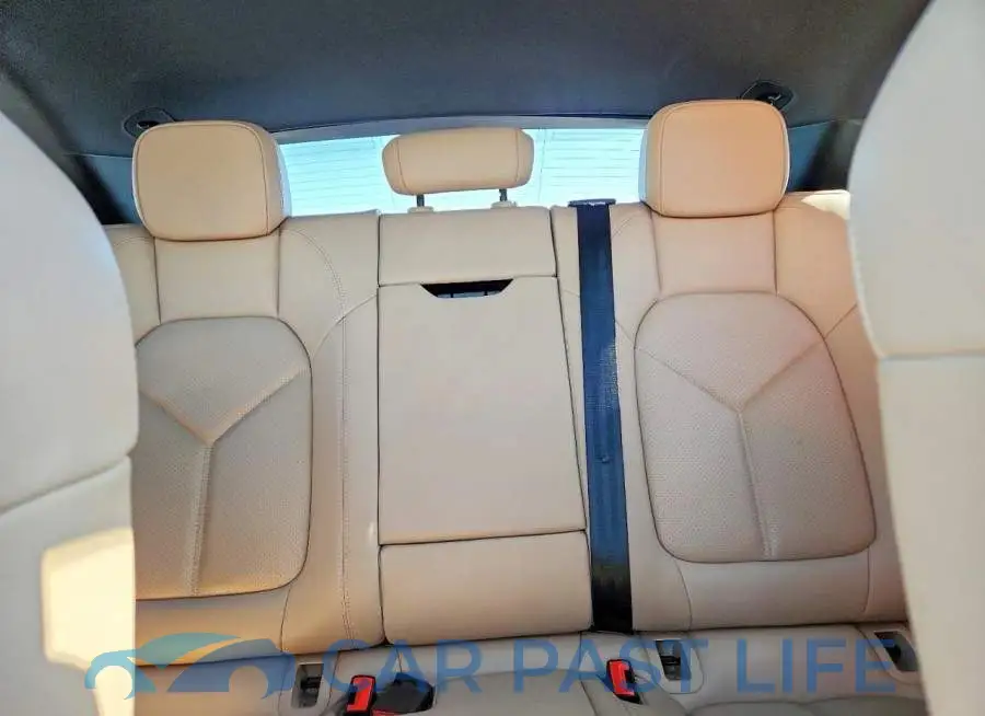 WP1AA2A58PLB20059# 10