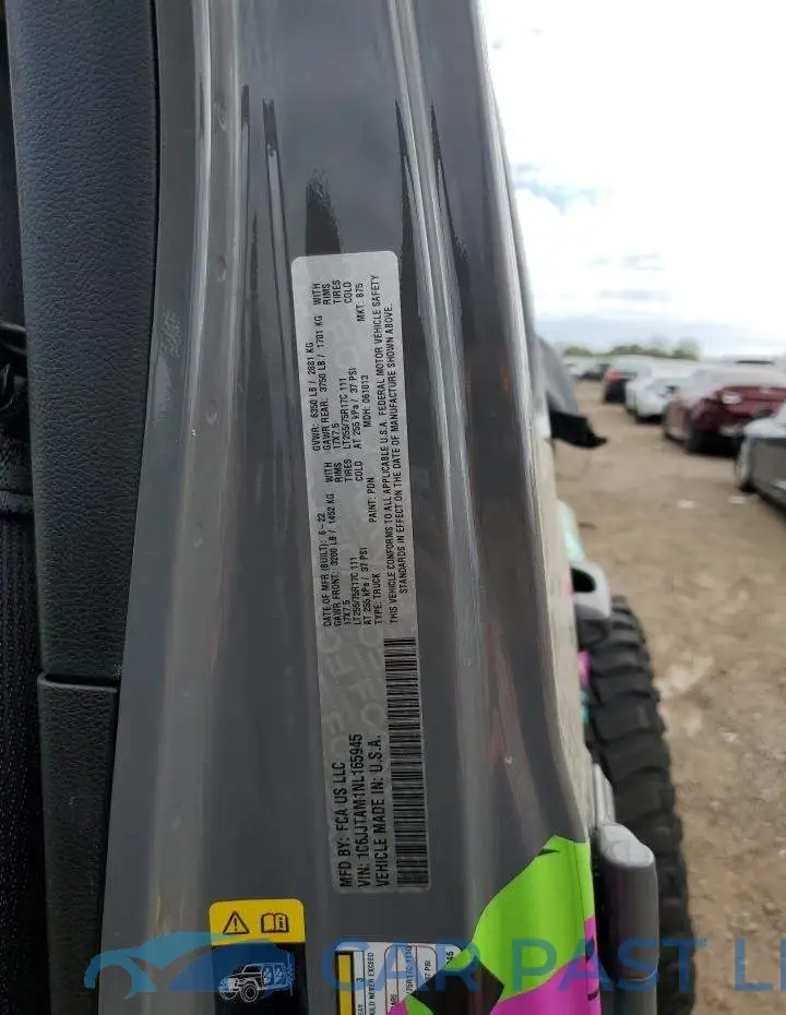 1C6JJTAM1NL165945# 12