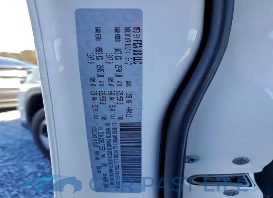 3C4NJCBB1JT125211# 12