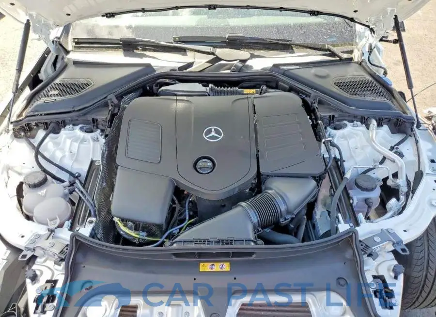 W1KLF4GB4TA218151# 11
