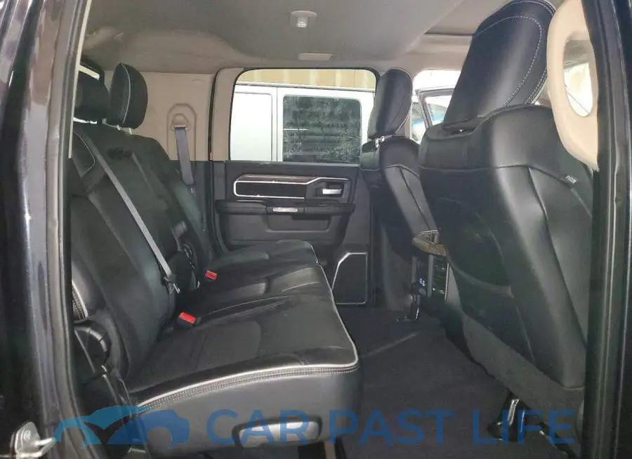 3C6UR5NL6KG607081# 10
