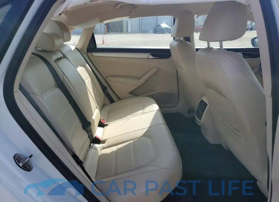 1VWLA7A36KC001258# 10