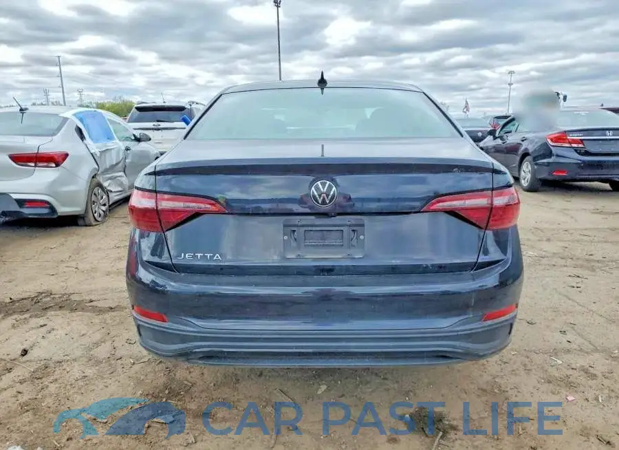 3VW5M7BU1RM030893# 6