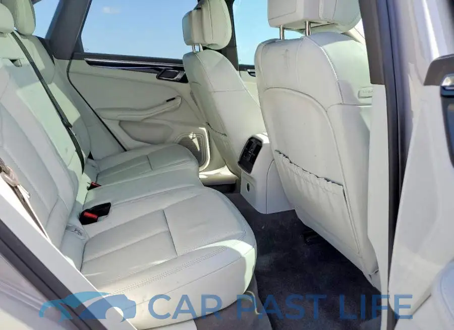WP1AB2A53KLB30858# 11
