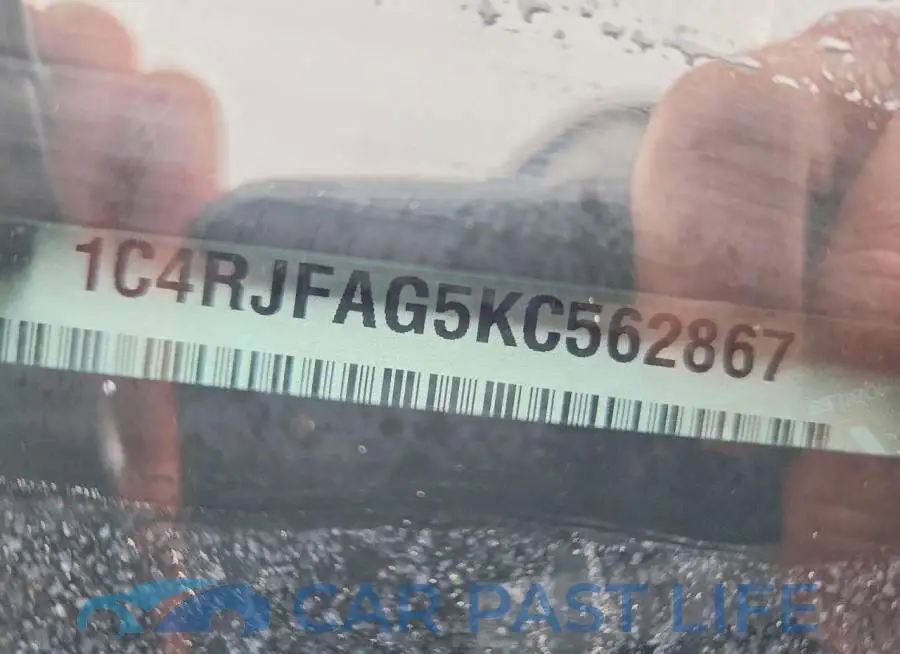1C4RJFAG5KC562867# 14