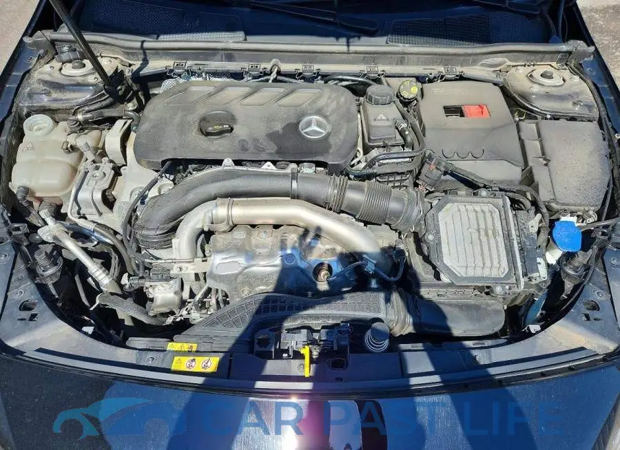 W1K5J4GB8SN508682# 11