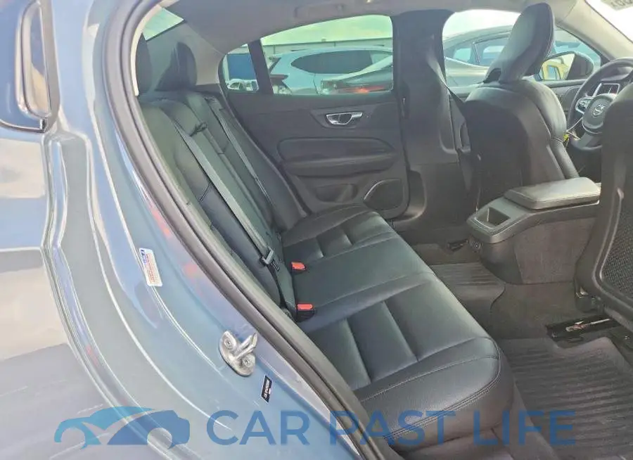7JRL12FW3PG252068# 10