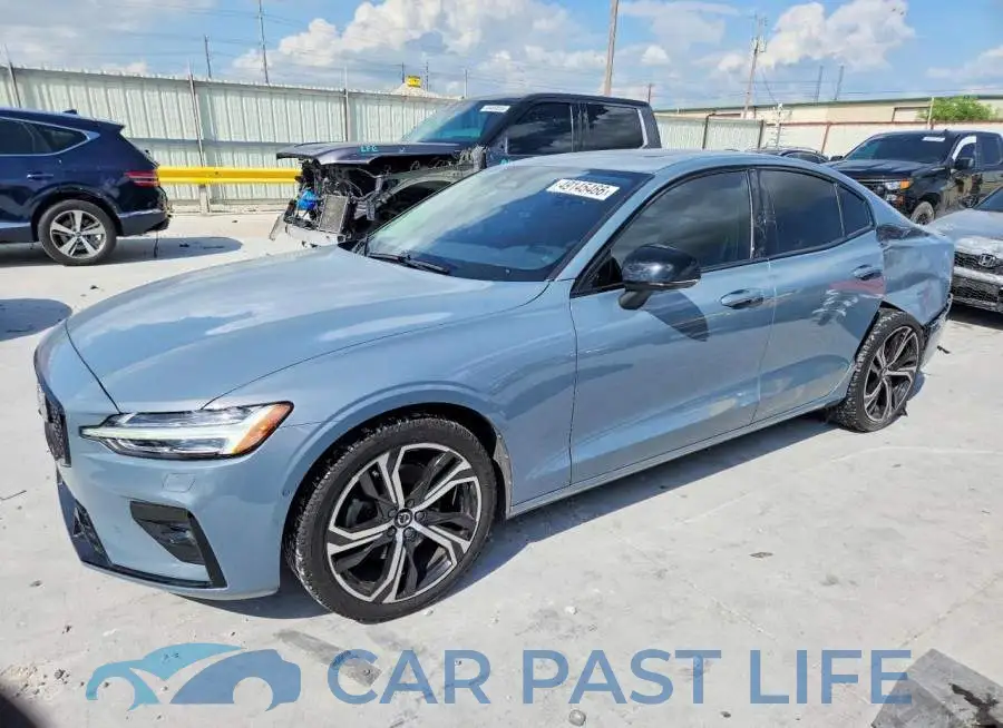 7JRL12FW3PG252068# 1