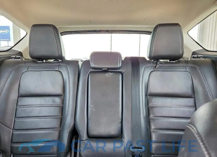 1FADP5AU7JL103059# 10