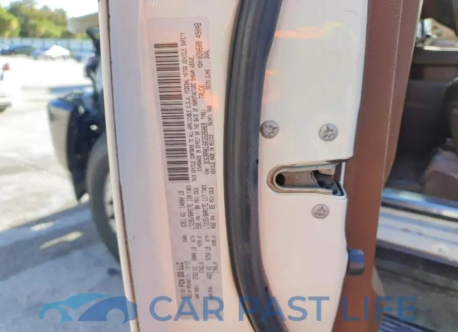 3C63RRKL6KG526069# 13