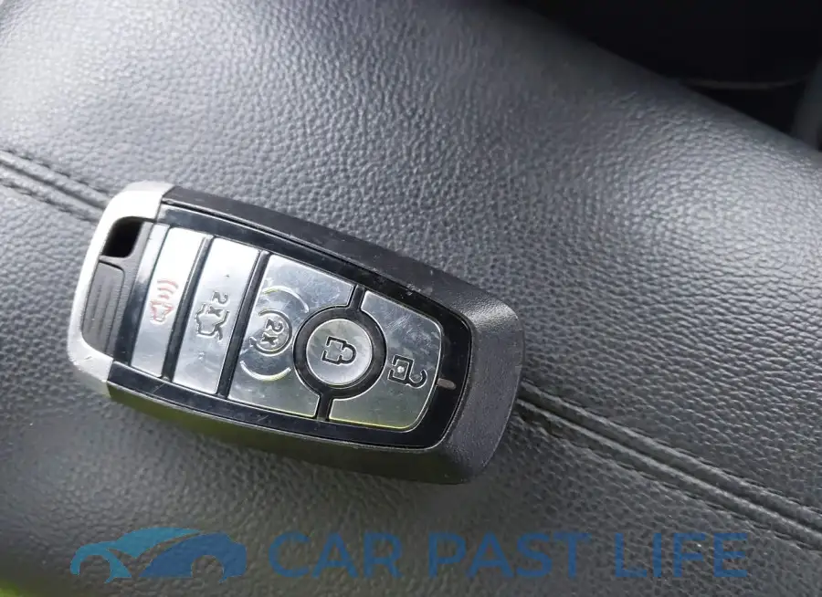 1FATP8UH9M5119784# 11
