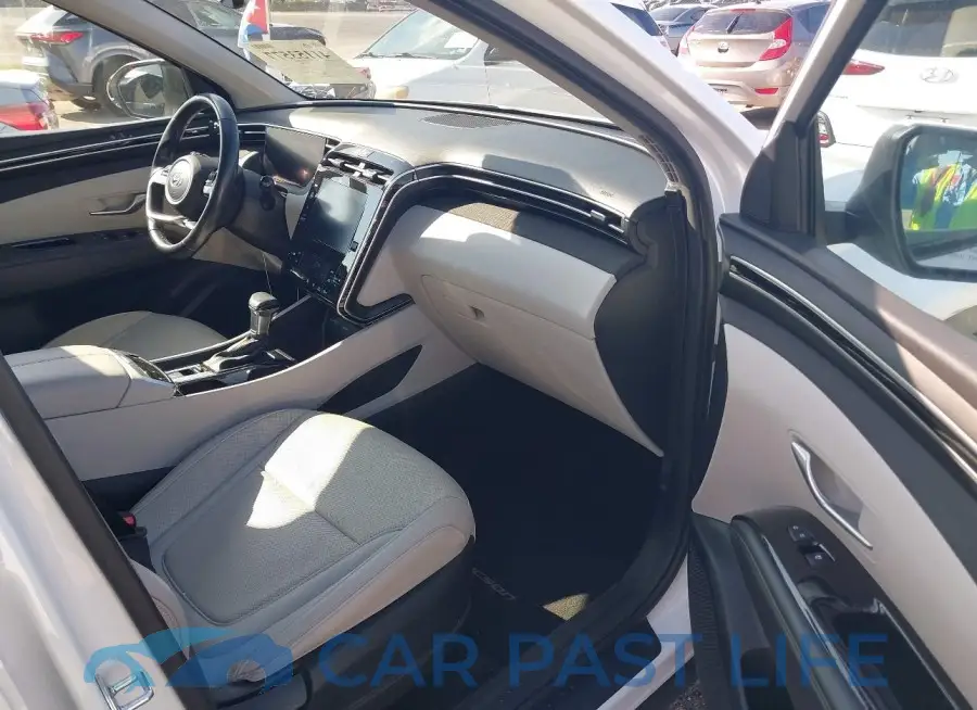 5NMJC3AE8NH120904# 5