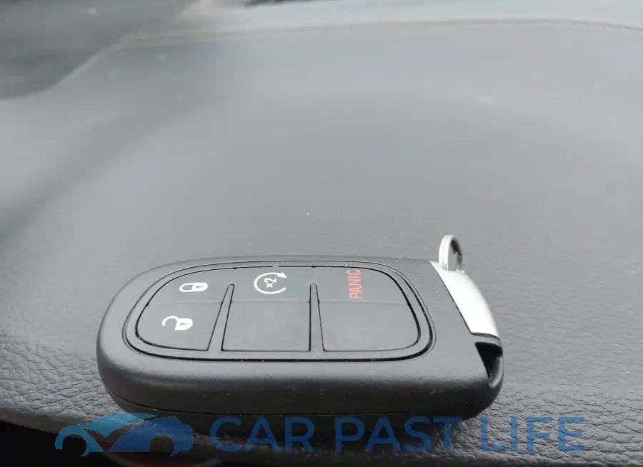 1C4PJMDSXHW599013# 11