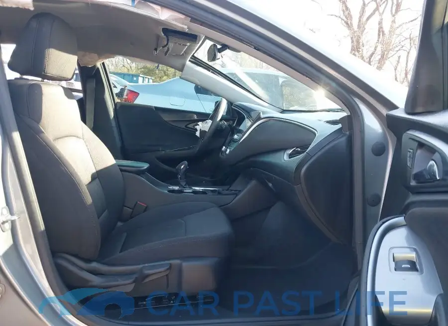 1G1ZD5ST0RF201660# 5
