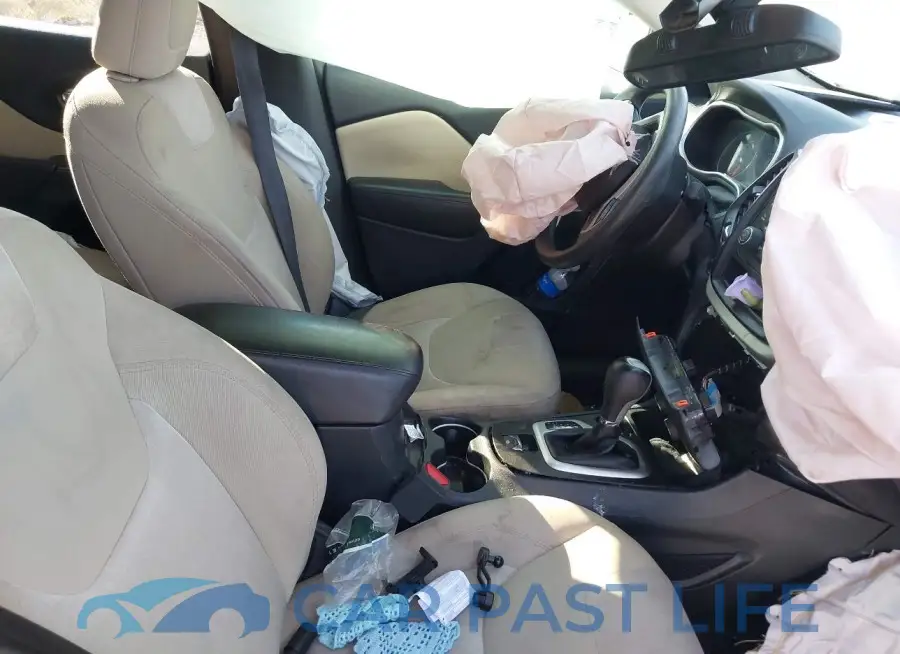 1C4PJLAS9GW362607# 5