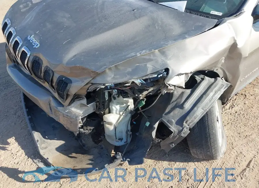 1C4PJLAS9GW362607# 6