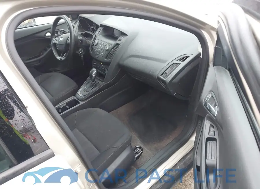1FADP3F2XJL319242# 5