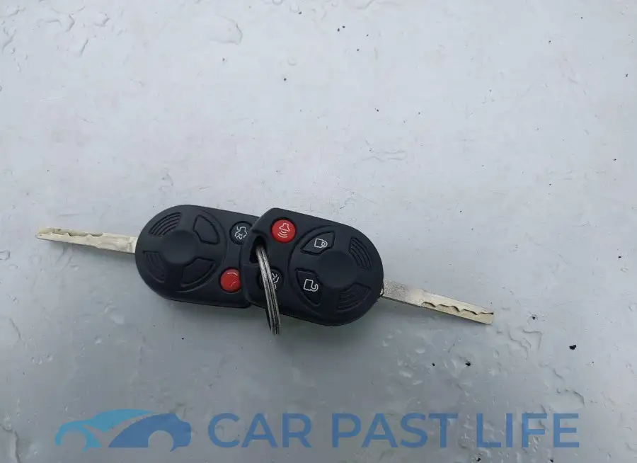 1FADP3F2XJL319242# 11