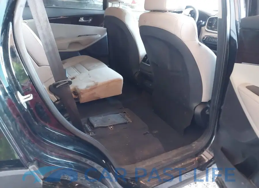 5XYPG4A38KG533074# 8