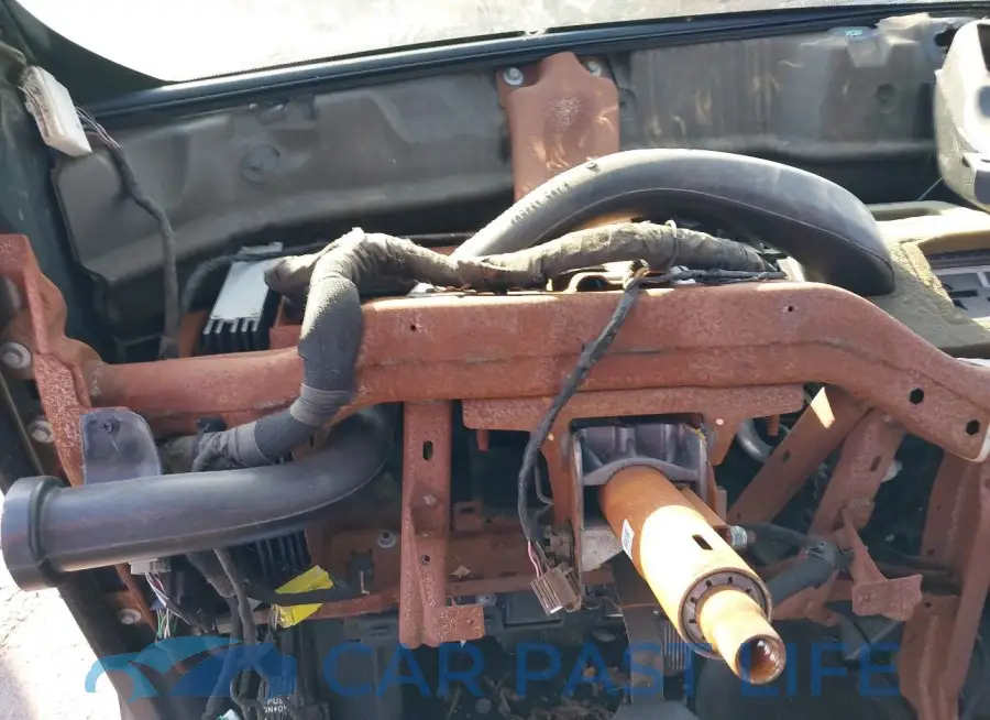 2C3CDXCT6FH863037# 7