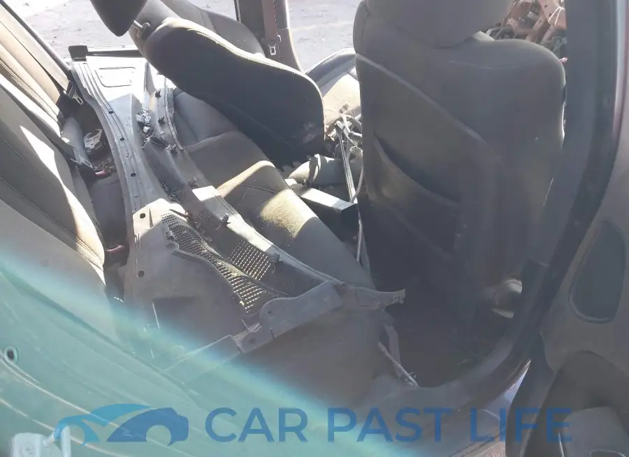 2C3CDXCT6FH863037# 8