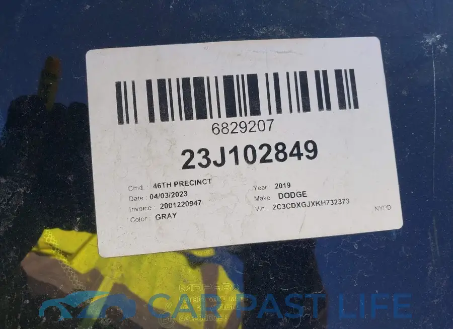 2C3CDXGJXKH732373# 9