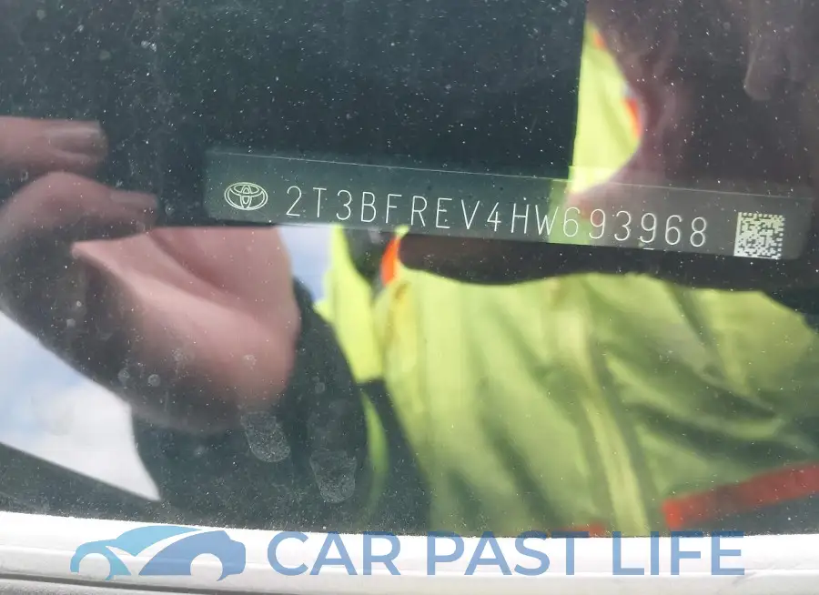 2T3BFREV4HW693968# 9