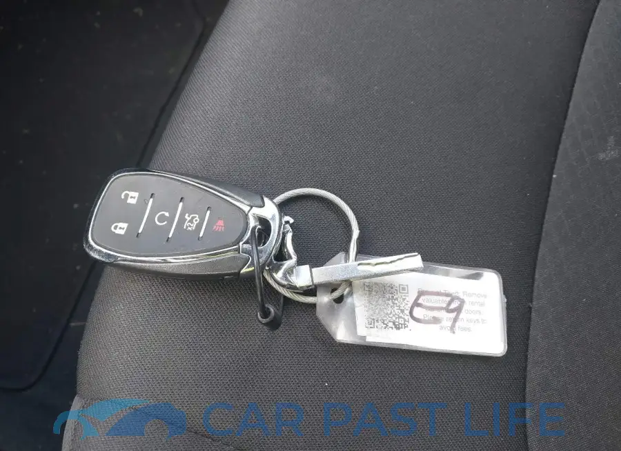 1G1ZD5ST7NF165525# 11