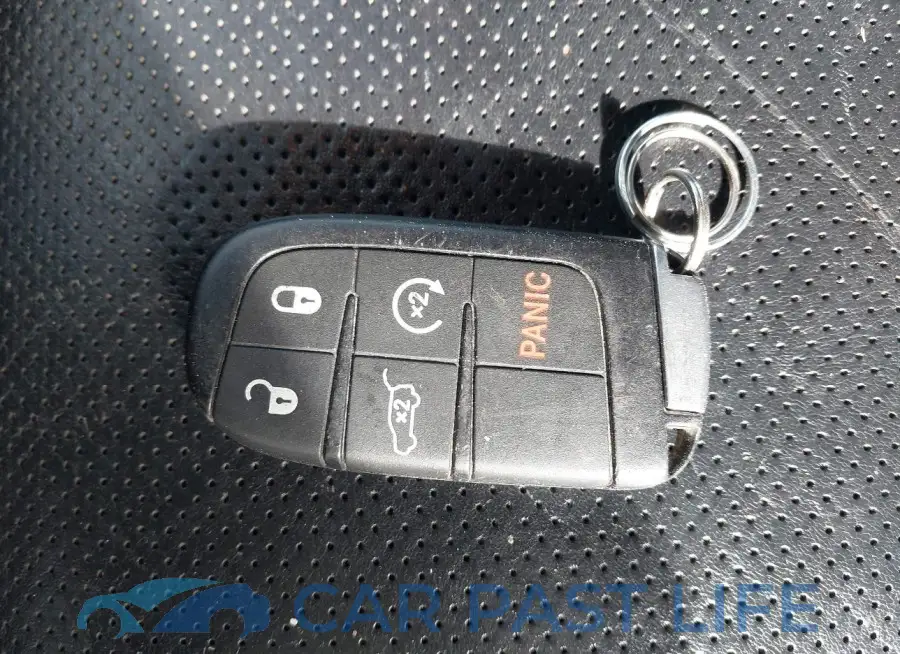 1C4RJFBG5HC661955# 11