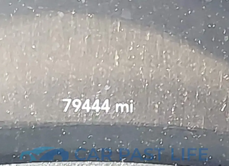 2C3CDXBG6KH572746# 16