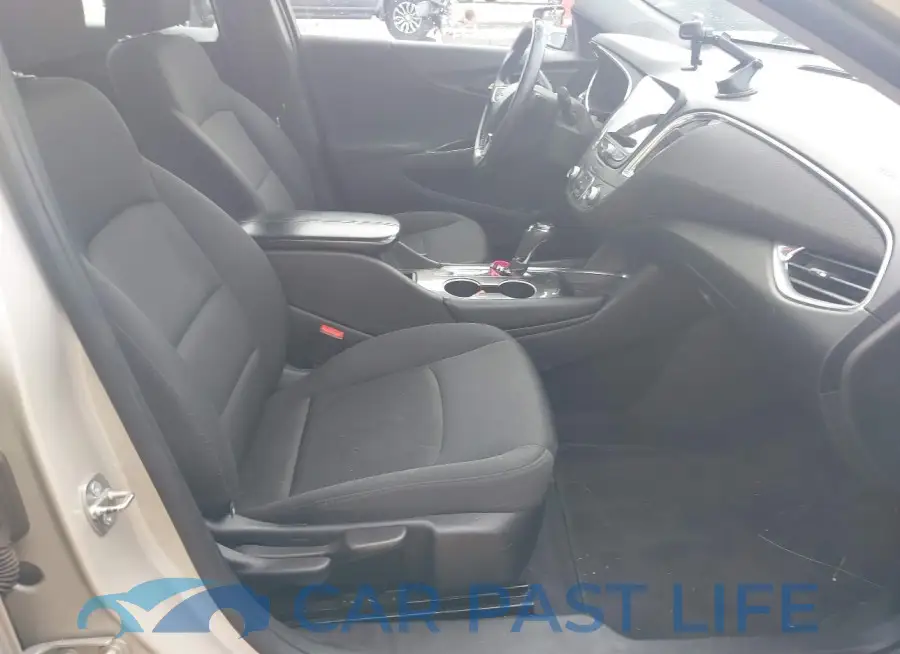 1G1ZE5ST2GF320045# 5
