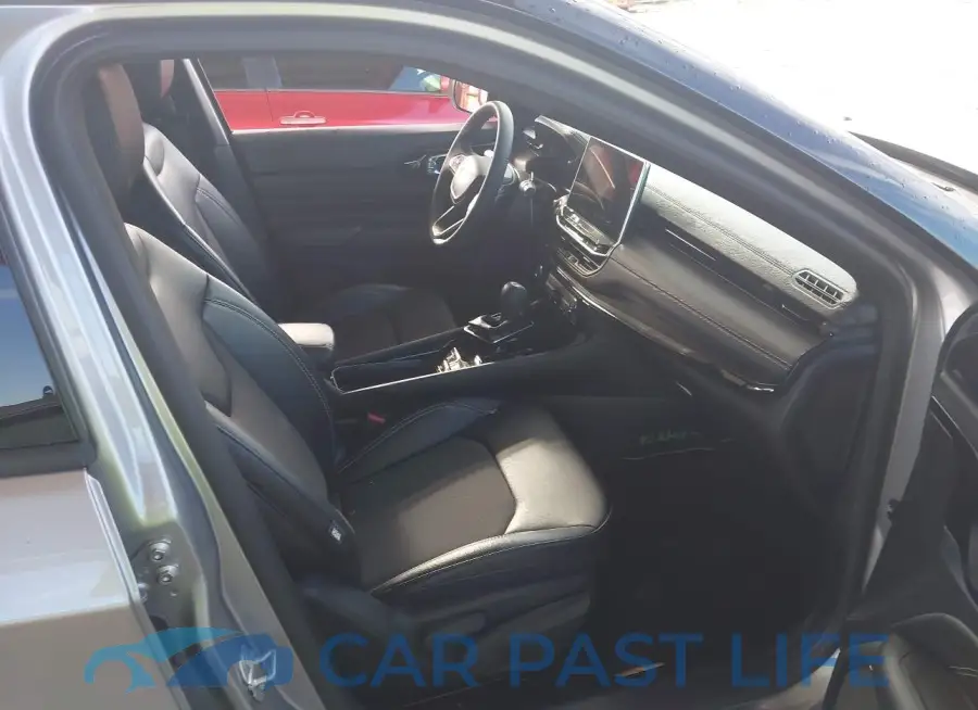 3C4NJDBN9PT517555# 5