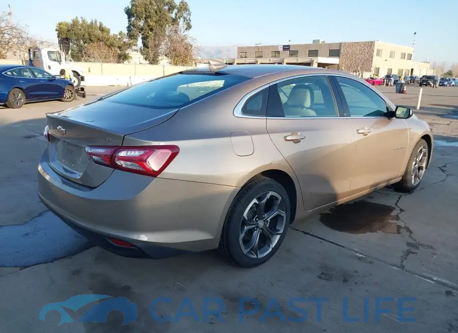 1G1ZD5ST5NF112046# 4